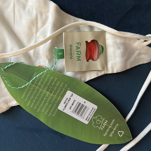 NWT Farm Rio top - Picture 5 of 5